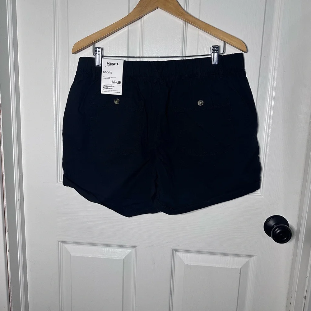 Sonoma Women's Dark Navy Cargo Shorts‎ - Picture 2 of 3